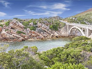 2 Bed Cluster in Gordons Bay Central