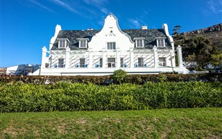 14 Bedroom House in Tokai