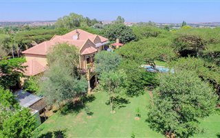 6 Bedroom House in Raslouw
