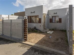 2 Bed House in Brooklyn