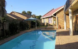 4 Bedroom House in Vanderbijlpark SE3
