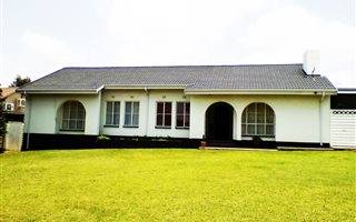 4 Bedroom House in Florida Park