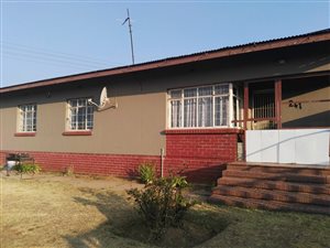 4 Bed House in Wentworth Park