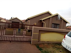 3 Bed House in Crystal Park