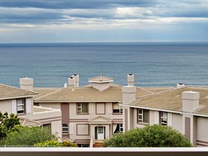 4 Bed Apartment in Pinnacle Point Golf Estate