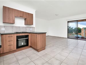 3 Bed Apartment in Grobler Park