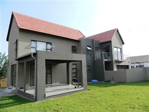 3 Bedroom House in Leloko