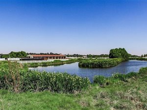 1.4 ha Land available in Bredell AH