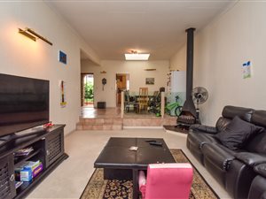 3 Bed Townhouse in River Club