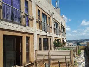 67 Bed House in Isipingo Beach