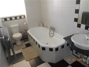 3 Bedroom Cluster in Selection Park