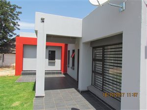 3 Bed House in Boetrand