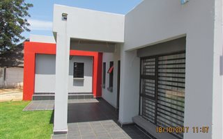 3 Bedroom House in Boetrand