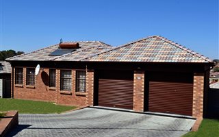 3 Bedroom House in Monavoni