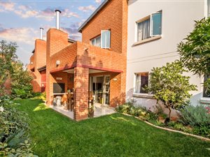2 Bed Apartment in Maroeladal