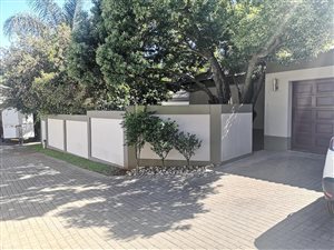 3 Bed House in Olympus AH