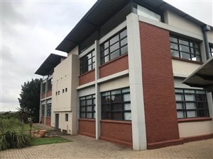 138 m² Office Space in Irene