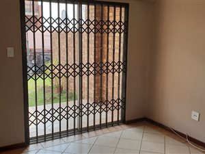 2 Bed Apartment in Noordwyk