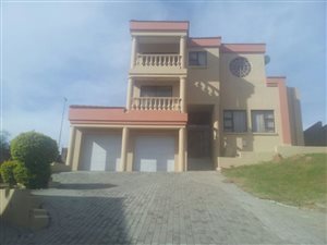 4 Bed House in Winchester Hills