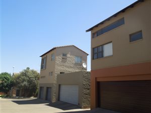 3 Bed Townhouse in Olympus AH