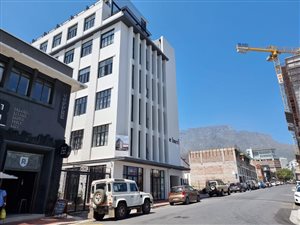 241 m² Commercial space in Gardens