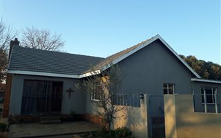 3 Bedroom House in Kanonkop