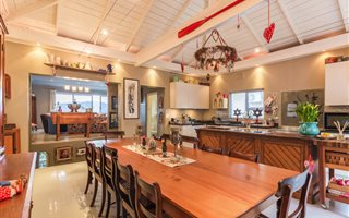 2 Bedroom House in Vredehoek