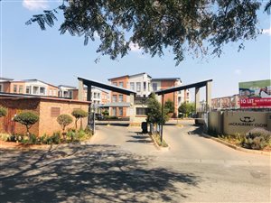 2 Bed Apartment in Jansen Park