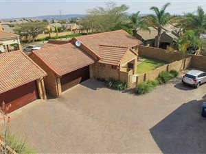 3 Bed Simplex in Pretorius Park