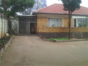 4 Bed House in Cyrildene
