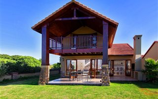 4 Bedroom Apartment in Pezula Golf Estate