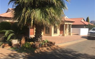 3 Bedroom House in Melodie