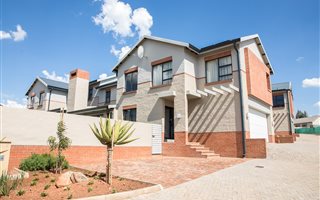 3 Bedroom Cluster in The Hills