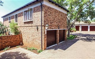 3 Bedroom Townhouse in Centurion Golf Estate
