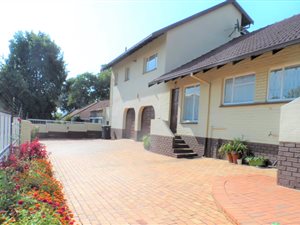 5 Bed House in Parkmore