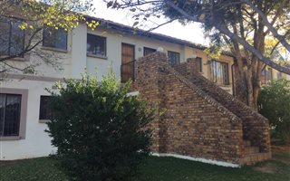 2 Bedroom Apartment in Wilgeheuwel