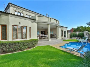 4 Bed House in Maroeladal