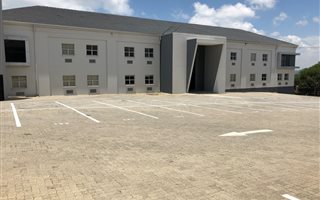 4000 m² Office Space in Vorna Valley