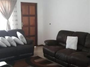 2 Bed Townhouse in Robertsham