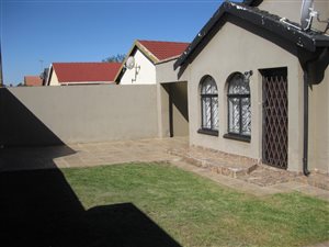 3 Bedroom House in Moroka
