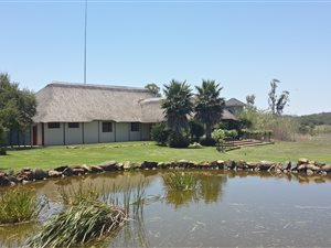 15.8 ha Farm in Hekpoort