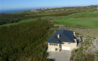 4 Bedroom House in Pezula Golf Estate