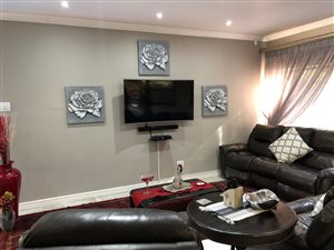 3 Bed House in Monument Heights
