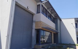 400 m² Industrial space in Airport Industria
