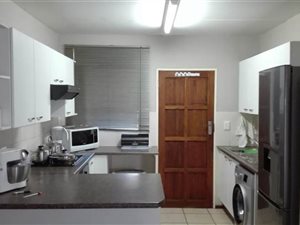 2 Bed Townhouse in Amorosa