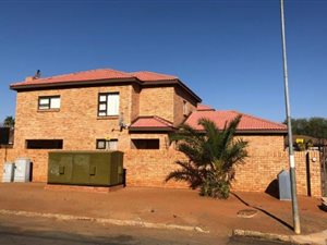3 Bed Townhouse in Rhodesdene