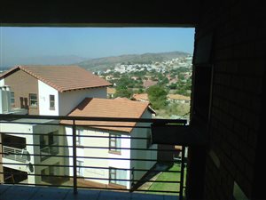 3 Bed Apartment in Azaleapark