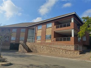 177 m² Commercial space in Fourways