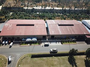 3752 m² Industrial space in Robertsham