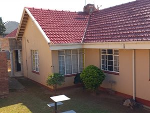 3 Bed House in Napierville